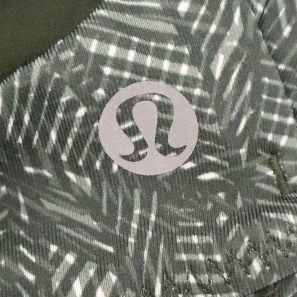 Lululemon Run Stuff Your Bra Womens Size 4 Green Stash Pockets Jazzy White Gator - Picture 4 of 12